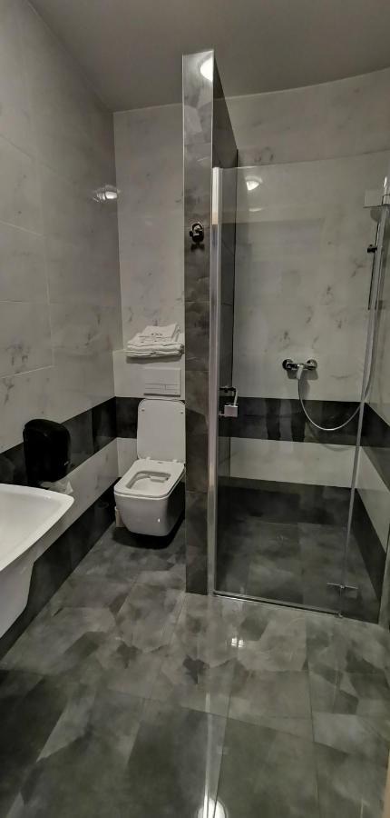 Hotel Sevilla Gold Leczeszyce Bagian luar foto